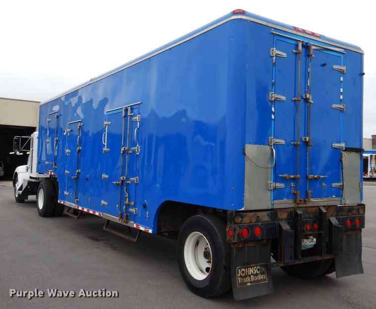 image for item GL9719 2005 Clark refrigerated van trailer