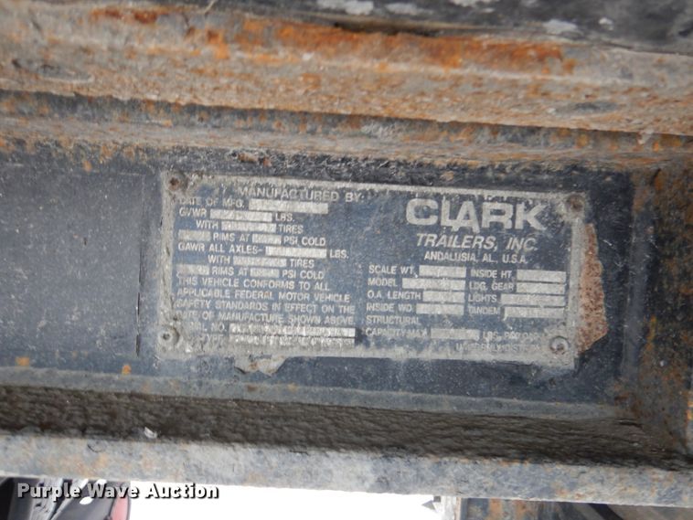 image for item GL9719 2005 Clark refrigerated van trailer