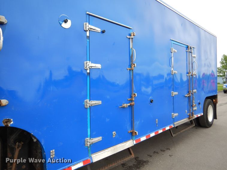 image for item GL9719 2005 Clark refrigerated van trailer