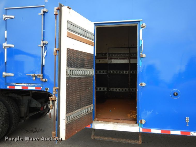 image for item GL9719 2005 Clark refrigerated van trailer
