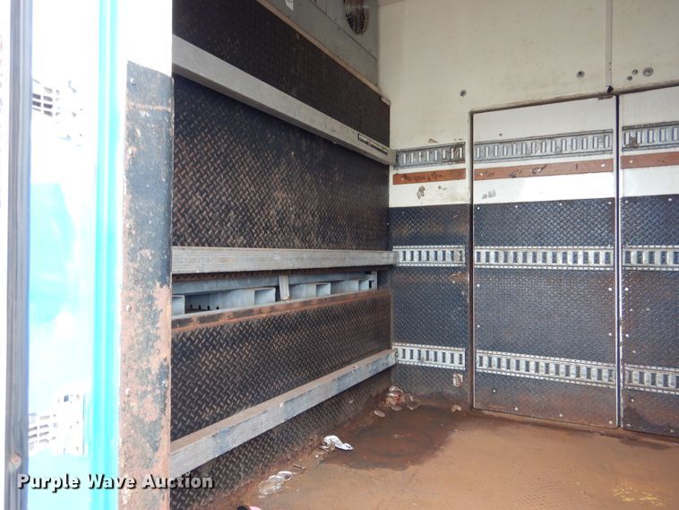 image for item GL9719 2005 Clark refrigerated van trailer