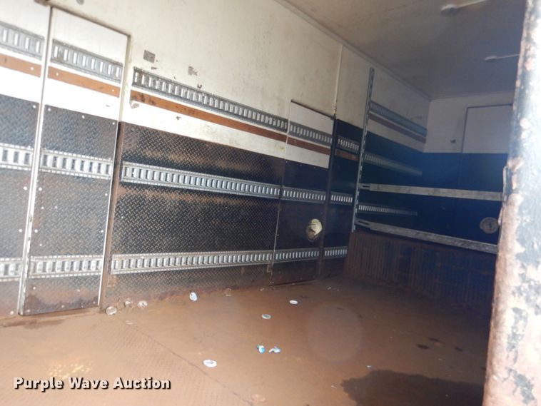 image for item GL9719 2005 Clark refrigerated van trailer