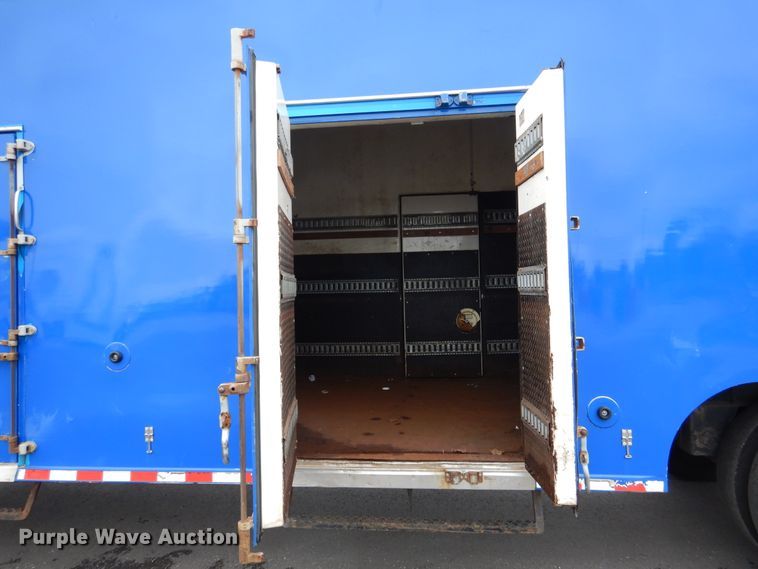 image for item GL9719 2005 Clark refrigerated van trailer