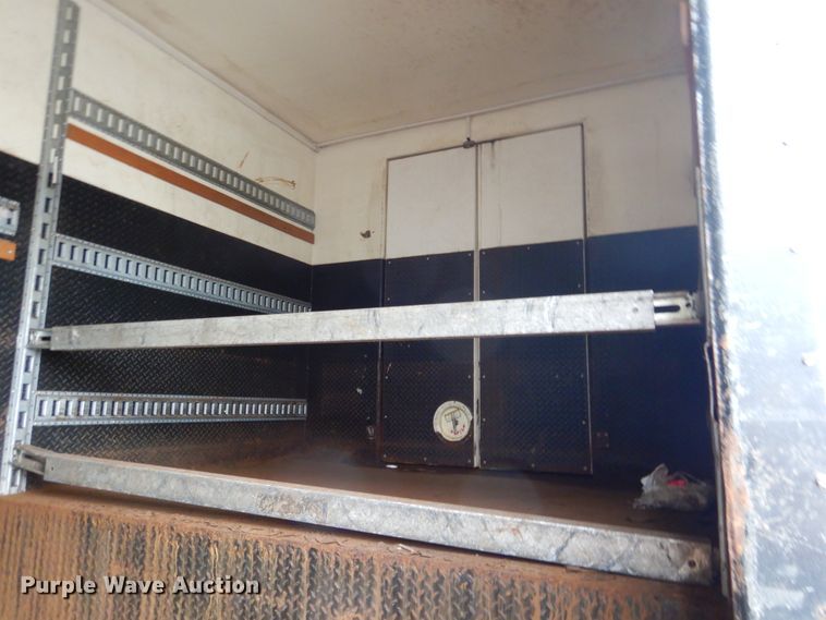 image for item GL9719 2005 Clark refrigerated van trailer