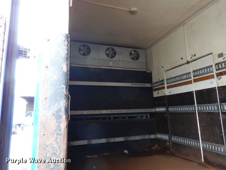 image for item GL9719 2005 Clark refrigerated van trailer