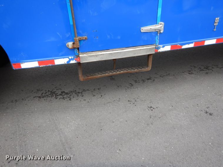 image for item GL9719 2005 Clark refrigerated van trailer