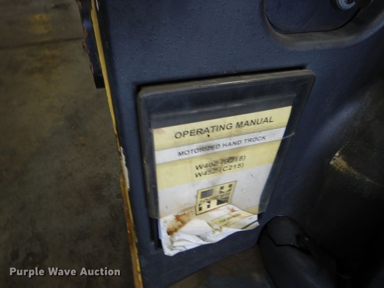 image for item GL9725 Hyster W40Z pallet jack