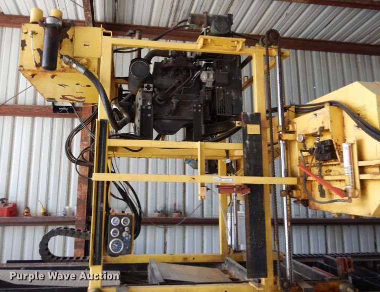 image for item GL9737 Log Master LM6 sawmill