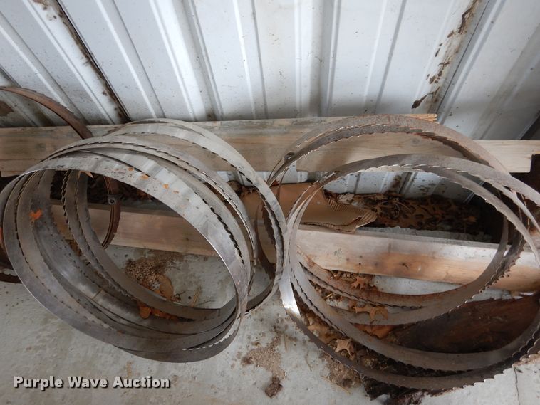 image for item GL9737 Log Master LM6 sawmill