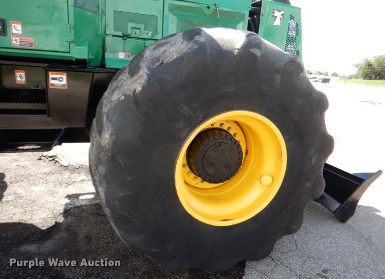 image for item GL9740 1997 Timberjack 460 skidder