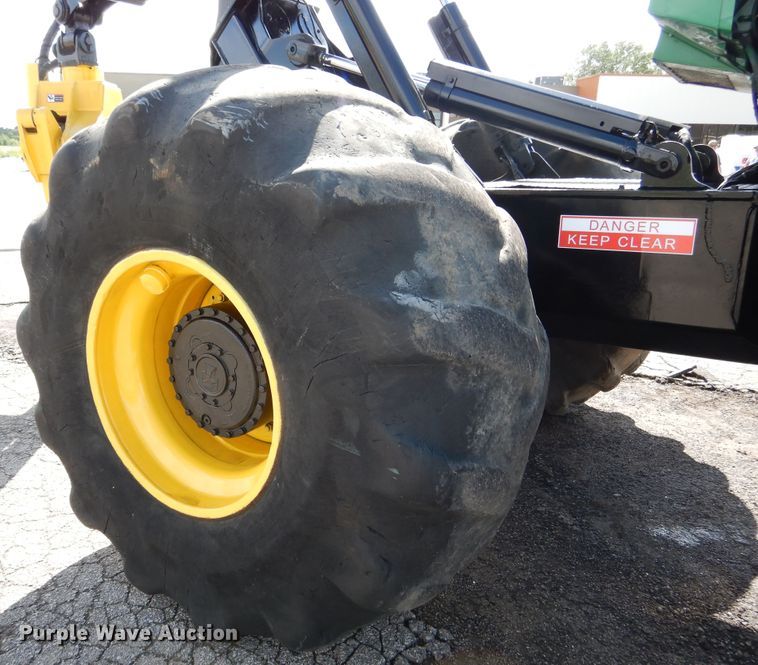 image for item GL9740 1997 Timberjack 460 skidder