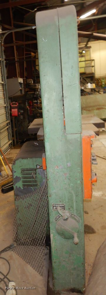 image for item GN9388 Do All V-36 bandsaw