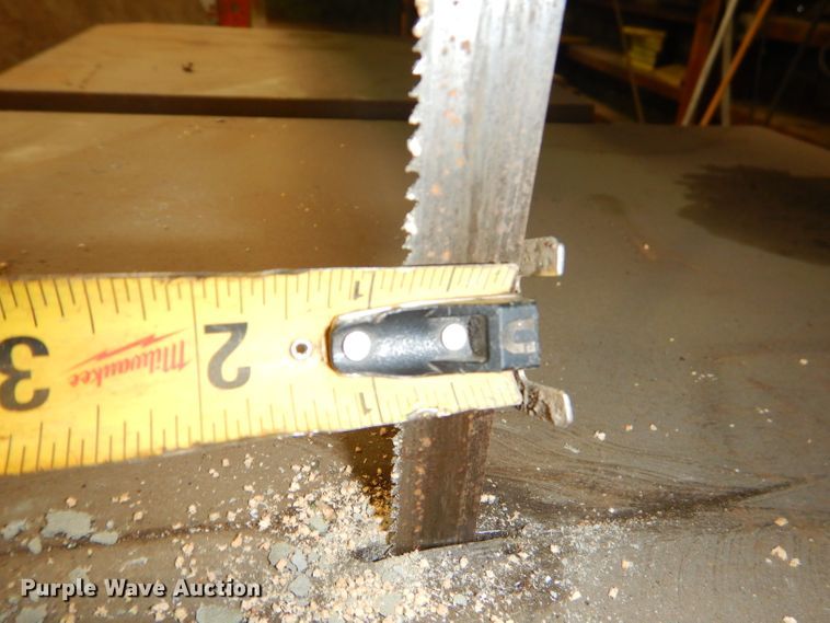 image for item GN9388 Do All V-36 bandsaw