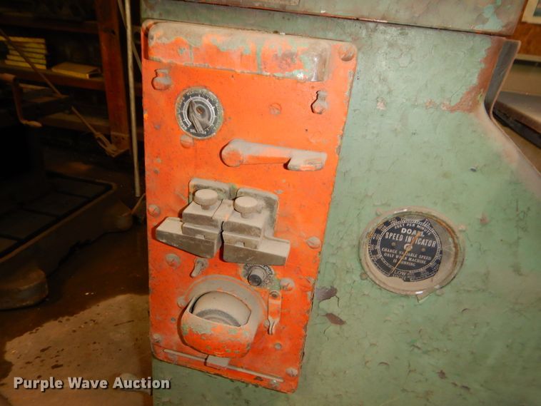 image for item GN9388 Do All V-36 bandsaw