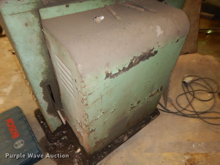 image for item GN9388 Do All V-36 bandsaw