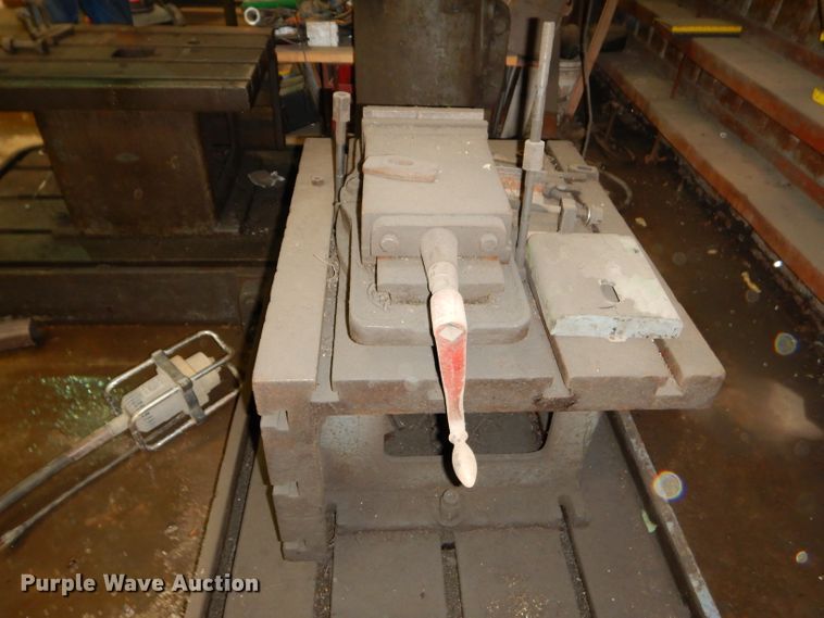 image for item GN9390 Carlton drill press