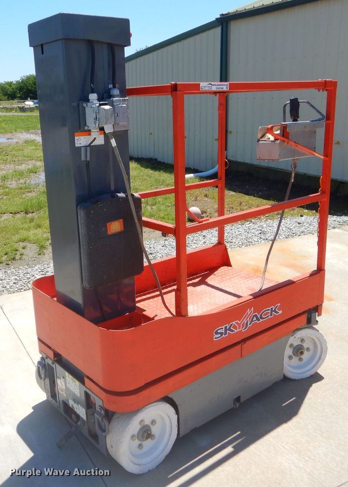 image for item GN9398 Skyjack  vertical lift