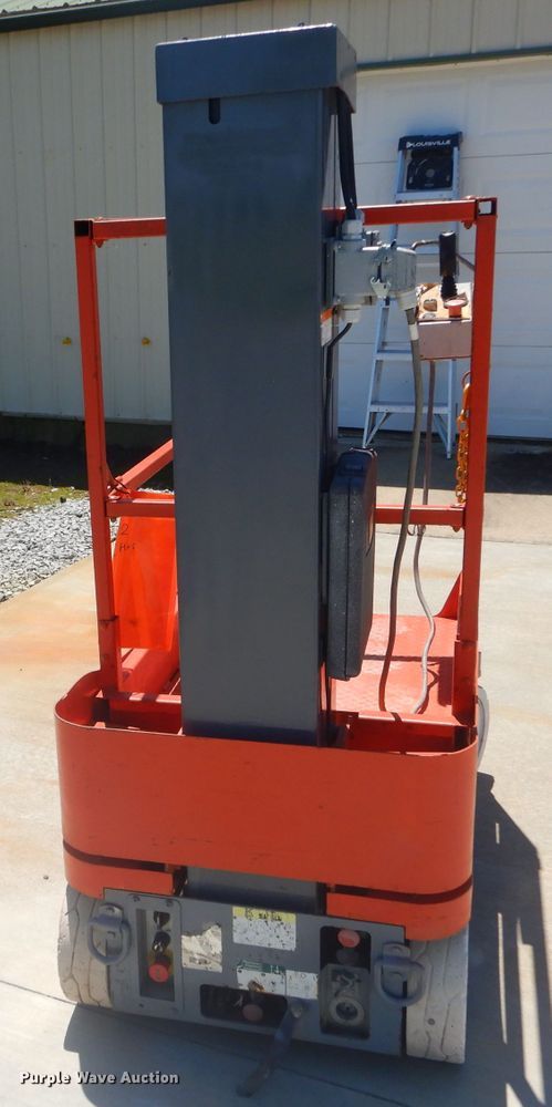 image for item GN9398 Skyjack  vertical lift