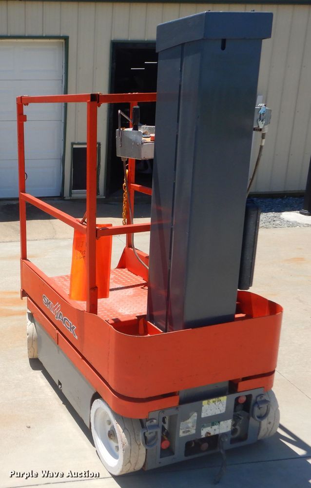 image for item GN9398 Skyjack  vertical lift