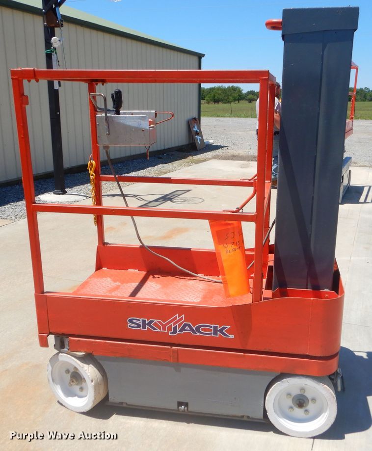 image for item GN9398 Skyjack  vertical lift