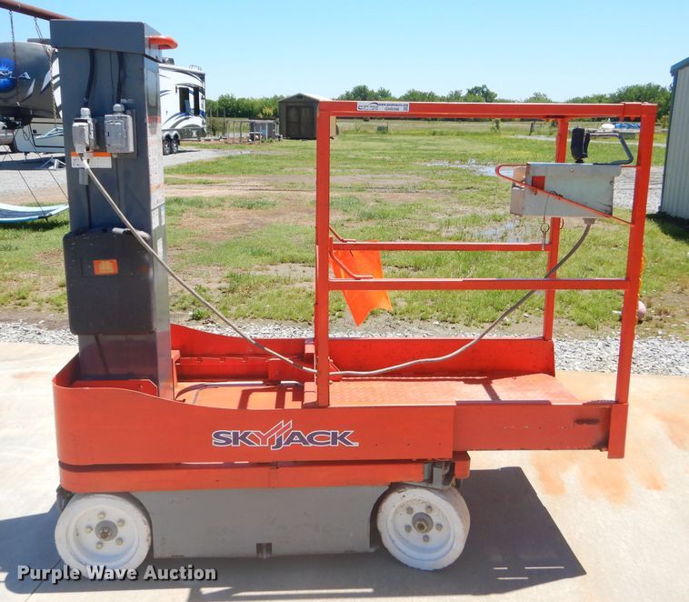 image for item GN9398 Skyjack  vertical lift