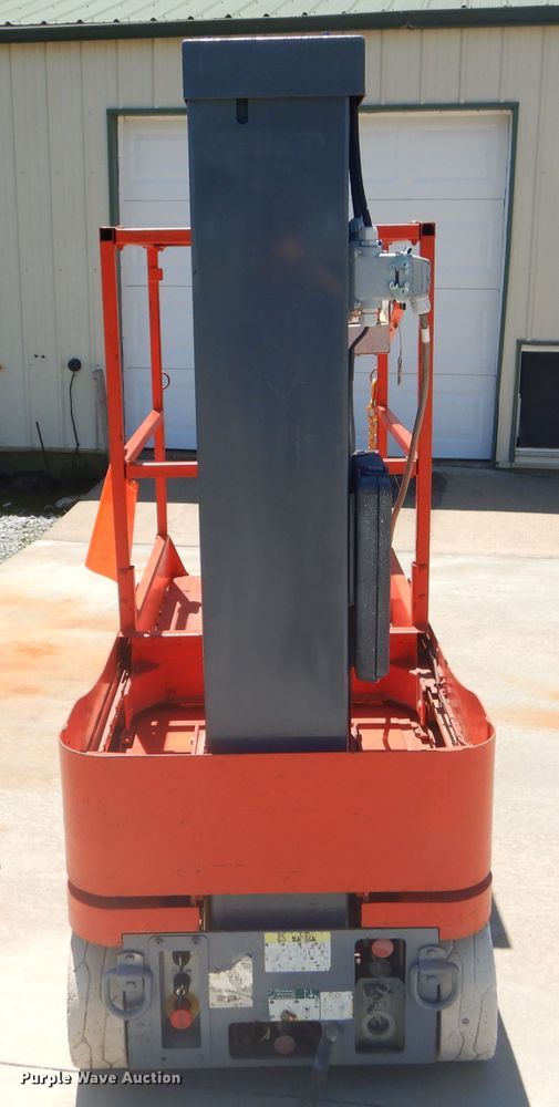 image for item GN9398 Skyjack  vertical lift