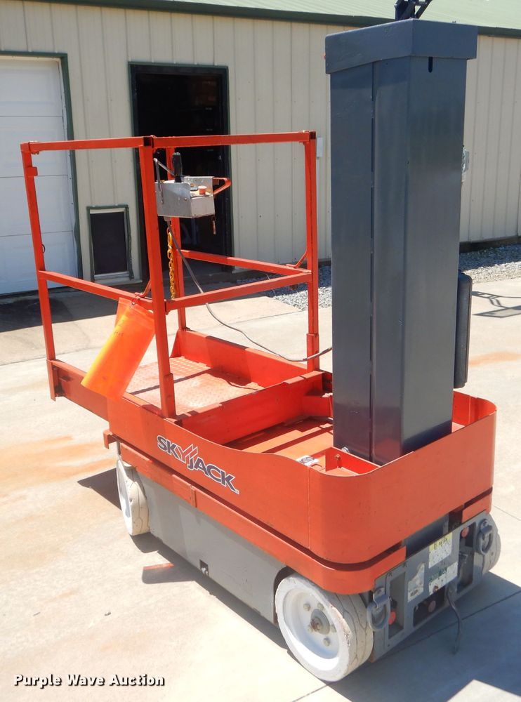image for item GN9398 Skyjack  vertical lift