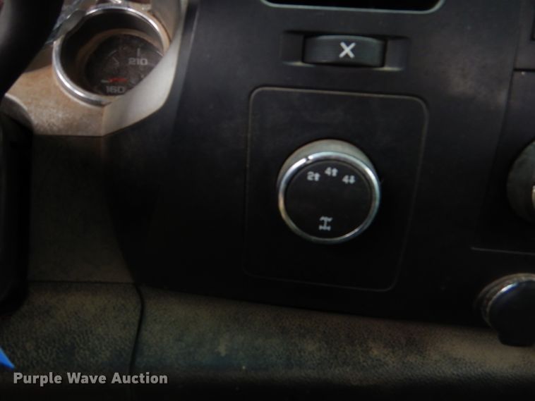 image for item GN9399 2007 Chevrolet Silverado 2500HD  Ext. Cab pickup truck