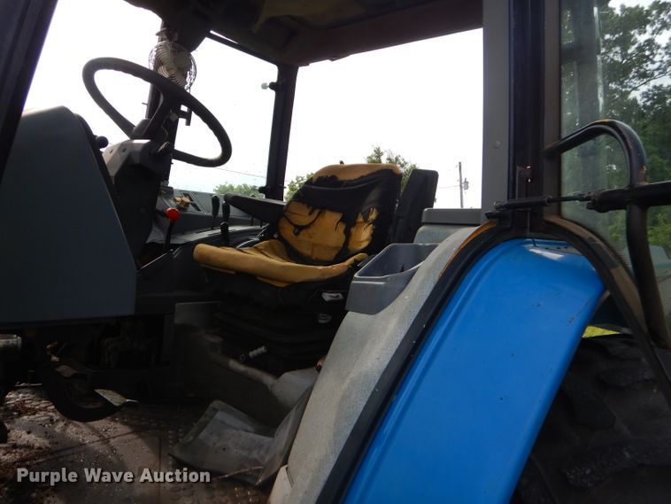 image for item GN9419 1992 Ford 6640  tractor