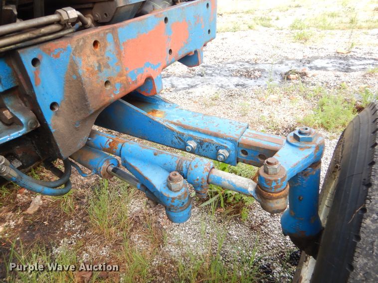image for item GN9419 1992 Ford 6640  tractor