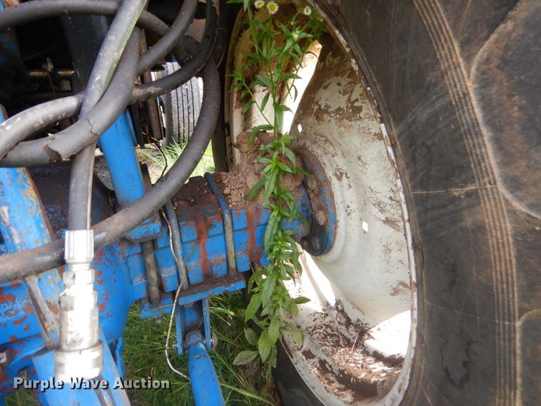 image for item GN9419 1992 Ford 6640  tractor