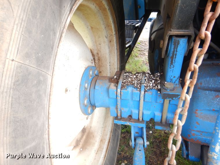 image for item GN9419 1992 Ford 6640  tractor