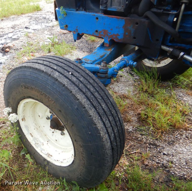 image for item GN9419 1992 Ford 6640  tractor