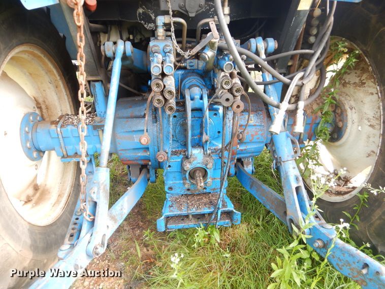 image for item GN9419 1992 Ford 6640  tractor