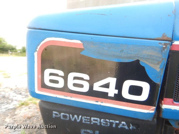 image for item GN9419 1992 Ford 6640  tractor