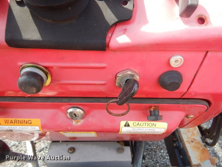 image for item GN9420 Mahindra 6000DI  tractor