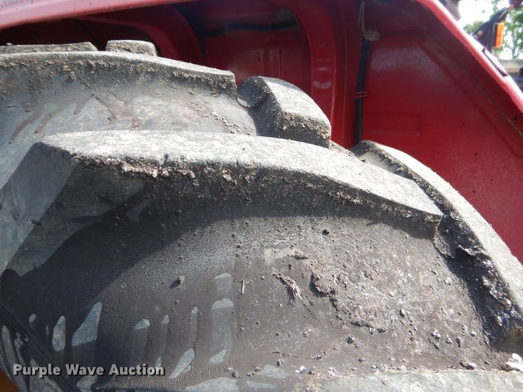 image for item GN9420 Mahindra 6000DI  tractor