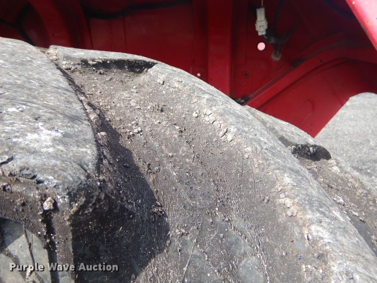 image for item GN9420 Mahindra 6000DI  tractor