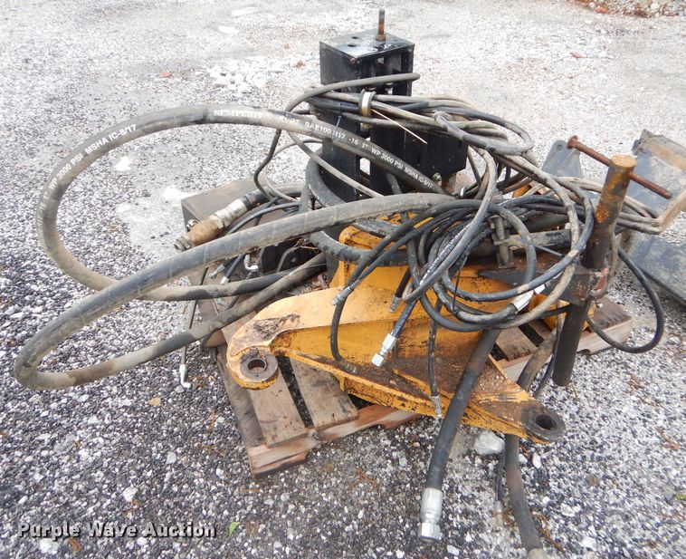 image for item GN9421 Tiger boom mower