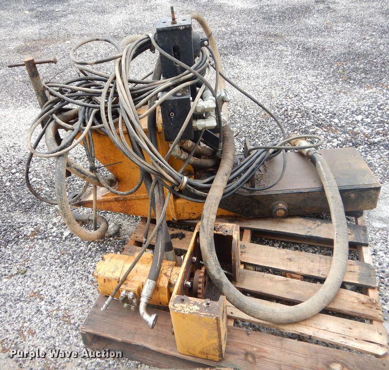 image for item GN9421 Tiger boom mower