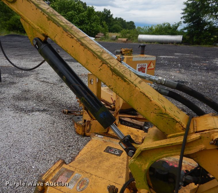 image for item GN9422 Tiger Bengal MB boom mower