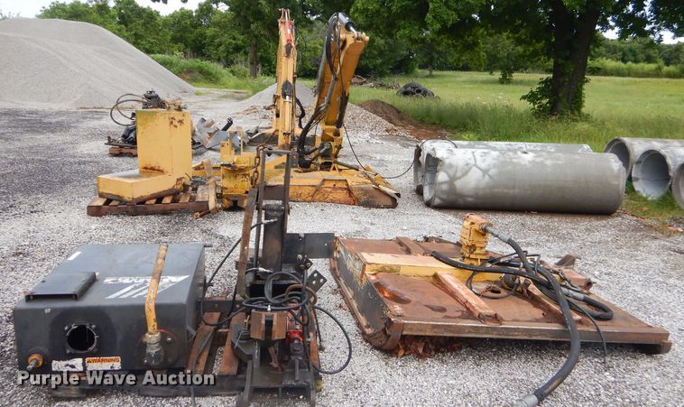 image for item GN9423 Alamo boom mower