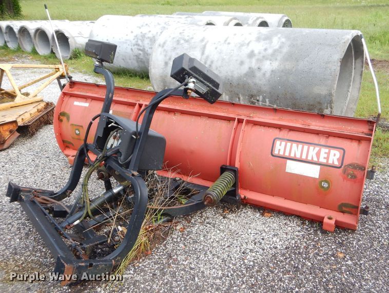 image for item GN9425 Hiniker snow plow