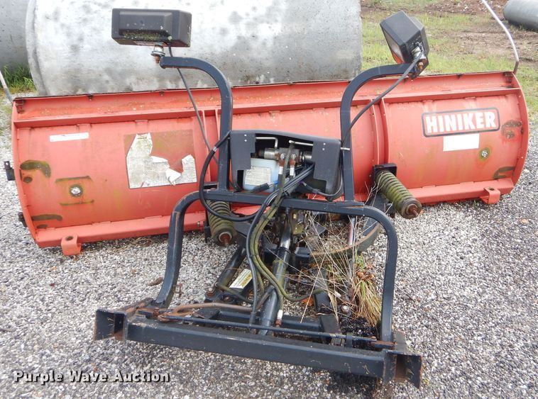 image for item GN9425 Hiniker snow plow