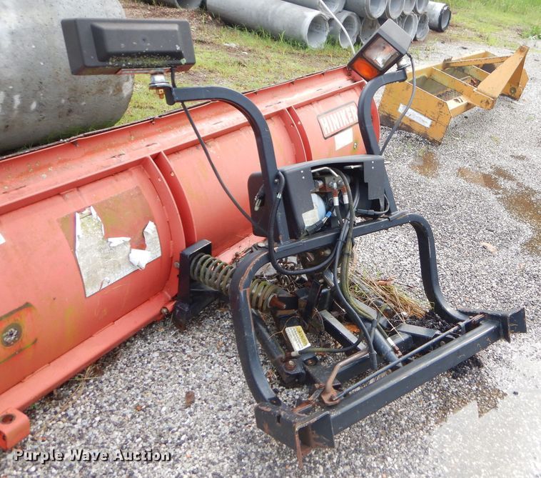 image for item GN9425 Hiniker snow plow