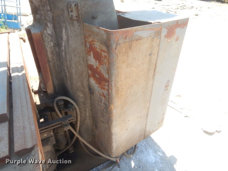 image for item GN9430 Bridgeport Series II milling machine