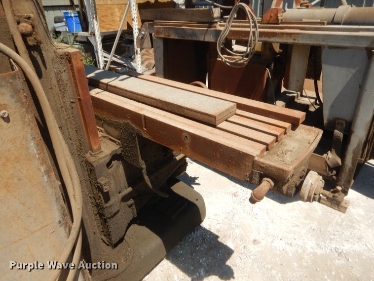 image for item GN9430 Bridgeport Series II milling machine