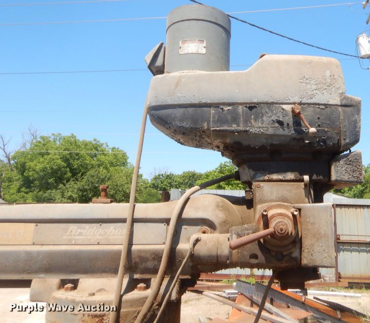 image for item GN9430 Bridgeport Series II milling machine