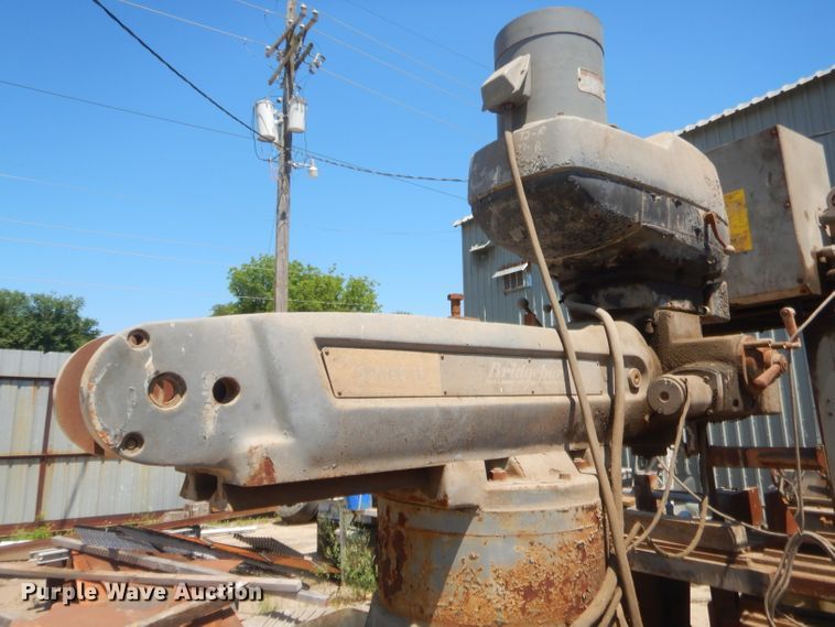 image for item GN9430 Bridgeport Series II milling machine