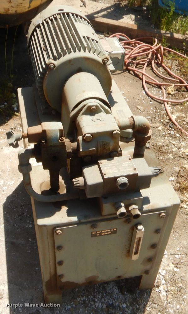 image for item GN9431 WA Whitney Corp 600-122 hydraulic pump